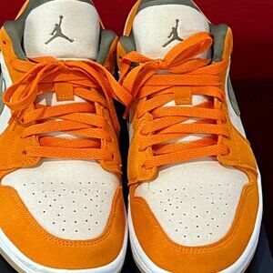 OG Jordans Originals 1’s Lows Orange  & Olive Green
